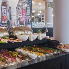 Отель BEST WESTERN PLUS Arkon Park Hotel Польша, Гданьск - 2 отзыва об отеле, цены и фото номеров - забронировать отель BEST WESTERN PLUS Arkon Park Hotel онлайн питание