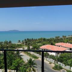 Апартаменты 18 Degrees Blue Holiday Apartment балкон