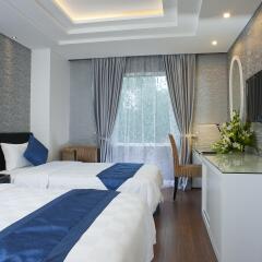 Church Boutique Hotel - Hang Gai комната для гостей