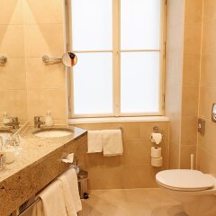 Отель Opera Suites Вена ванная