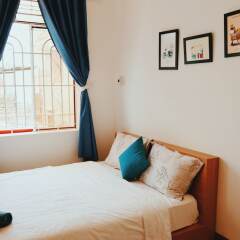 Отель QQ House with balcony and near the beach комната для гостей