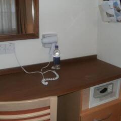 Отель Comfort Inn Victoria Великобритания, Лондон - 1 отзыв об отеле, цены и фото номеров - забронировать отель Comfort Inn Victoria онлайн сейф в номере