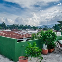 Hotel Posada San Vicente in Antigua Guatemala, Guatemala from 46$, photos, reviews - zenhotels.com balcony