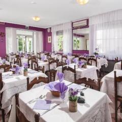 Hotel Cheri Римини питание