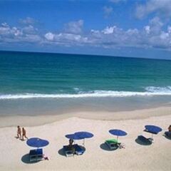 The Club Hotel Phuket пляж