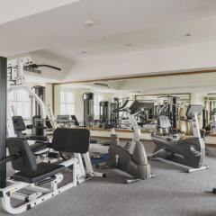 Апартаменты Hope Land Executive Serviced Apartment Бангкок фитнесс-зал фото 4