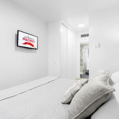Апартаменты Villanueva Apartments By Flatsweethome Мадрид комната для гостей
