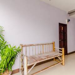 Отель Baan Yuyen Karon Guesthouse интерьер отеля фото 3