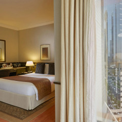 Отель Crowne Plaza Dubai комната для гостей