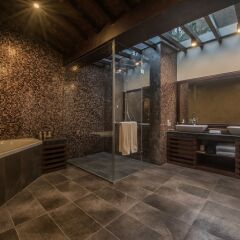 Отель Residence by Uga Escapes спа