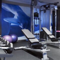 Отель W Los Angeles - West Beverly Hills фитнесс-зал