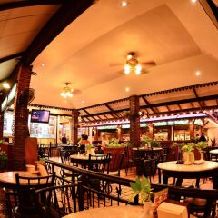 Отель Silom Village Inn питание фото 2