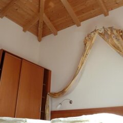 Отель Pension Schlaneiderhof Мельтина сейф в номере