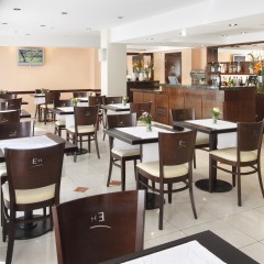 Embajador Hotel гостиничный бар