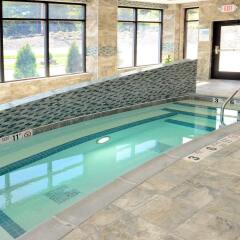Отель Holiday Inn Express & Suites Geneva Finger Lakes бассейн фото 2