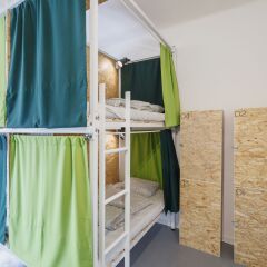 Отель Avenue Hostel Венгрия, Будапешт - 1 отзыв об отеле, цены и фото номеров - забронировать отель Avenue Hostel онлайн балкон