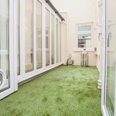 Отель Beautiful 4 Bedroom House in South Kensington балкон