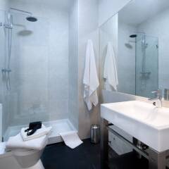 Отель Living Lisboa Baixa Apartments Португалия, Лиссабон - отзывы, цены и фото номеров - забронировать отель Living Lisboa Baixa Apartments онлайн ванная