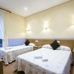 Отель Pension San Jeronimo Испания, Сан-Себастьян - отзывы, цены и фото номеров - забронировать отель Pension San Jeronimo онлайн комната для гостей фото 5