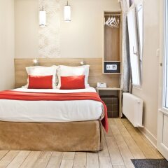 Hotel Eiffel Segur сейф в номере