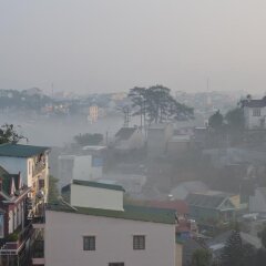 Camellia Hotel Dalat Далат балкон