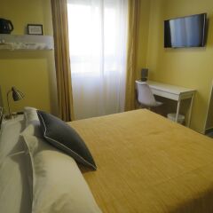 Отель Alicante San Nicolás сейф в номере