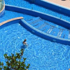 Отель La Mer Apartcomplex бассейн