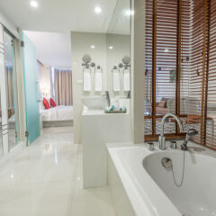 Отель Andaman Beach Suites Пхукет спа фото 2