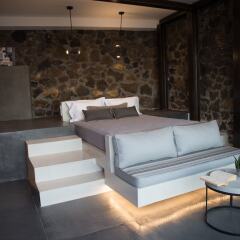 Отель Horizon Mills Villas & Suites Греция, Остров Санторини - отзывы, цены и фото номеров - забронировать отель Horizon Mills Villas & Suites онлайн комната для гостей фото 5