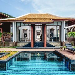 Отель InterContinental Danang Sun Peninsula Resort бассейн