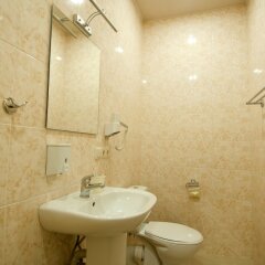 Отель Albert House Hotel Армения, Ереван - 1 отзыв об отеле, цены и фото номеров - забронировать отель Albert House Hotel онлайн ванная