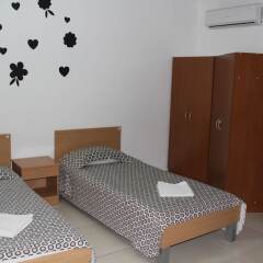 Отель The Seven Apartments Мальта, Сан Джулианс - отзывы, цены и фото номеров - забронировать отель The Seven Apartments онлайн комната для гостей фото 5
