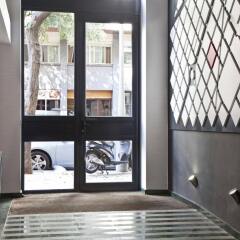 Отель AinB Sagrada Familia Apartments Испания, Барселона - 2 отзыва об отеле, цены и фото номеров - забронировать отель AinB Sagrada Familia Apartments онлайн комната для гостей фото 2