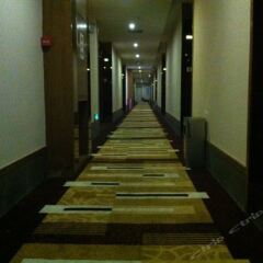 Heyuan Business Hotel интерьер отеля фото 2