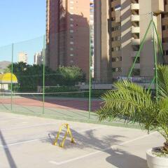Отель Apartamentos Torre Ipanema Испания, Бенидорм - отзывы, цены и фото номеров - забронировать отель Apartamentos Torre Ipanema онлайн спортивное сооружение