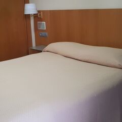 Отель Villa De Llanes комната для гостей
