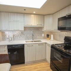 Отель Obasa Suites Saskatoon в номере