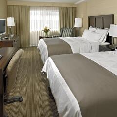 Отель Delta Hotels by Marriott Saskatoon Downtown удобства в номере