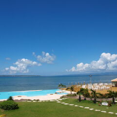 Beach Hotel Sunshine пляж