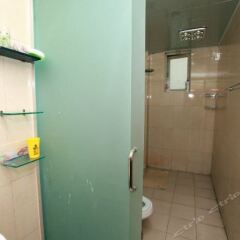 Number 3-1 Youth Hostel Chengdu ванная