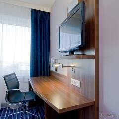 Отель Holiday Inn Express Amsterdam - Sloterdijk Station удобства в номере