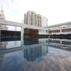 I Residence Hotel Silom бассейн фото 3