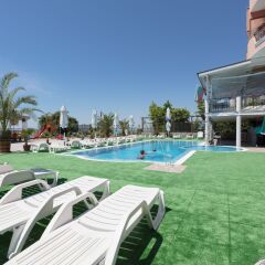 Отель Fantasy Beach бассейн