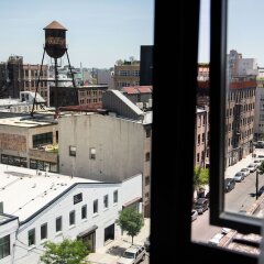 Отель The Hoxton Williamsburg США, Нью-Йорк - отзывы, цены и фото номеров - забронировать отель The Hoxton Williamsburg онлайн балкон