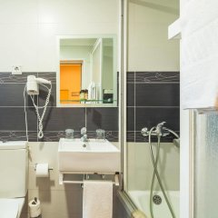 Отель Vila Nova Guesthouse Португалия, Лиссабон - 1 отзыв об отеле, цены и фото номеров - забронировать отель Vila Nova Guesthouse онлайн ванная фото 3