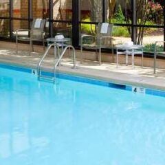 Отель Doubletree By Hilton Columbus - Worthington Колумбус бассейн