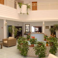 Maistrali Hotel Apts интерьер отеля