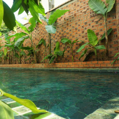 Отель Iamsaigon Homestay 100 Profit For Orphanage бассейн