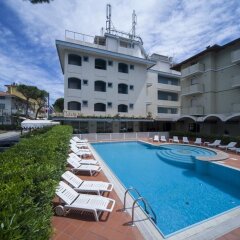 Hotel Ricchi бассейн фото 3
