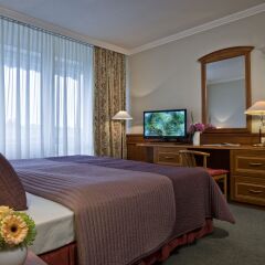 Отель Danubius Health Spa Resort Heviz Венгрия, Хевиз - 5 отзывов об отеле, цены и фото номеров - забронировать отель Danubius Health Spa Resort Heviz онлайн удобства в номере фото 2